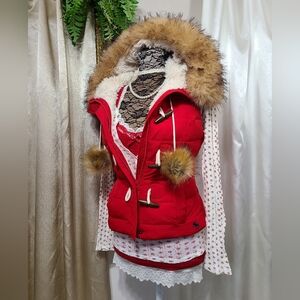 ♡ Y2K ♡ Abercrombie Red Winter Puffer Vest with Fur Hood Pompoms